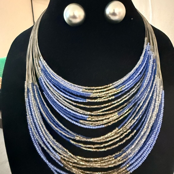 Vintage Colorful Beaded Necklace and earrings
6 necklaces
2 earrings - Picture 12 of 16